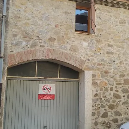 Le Des Remparts Ginestas